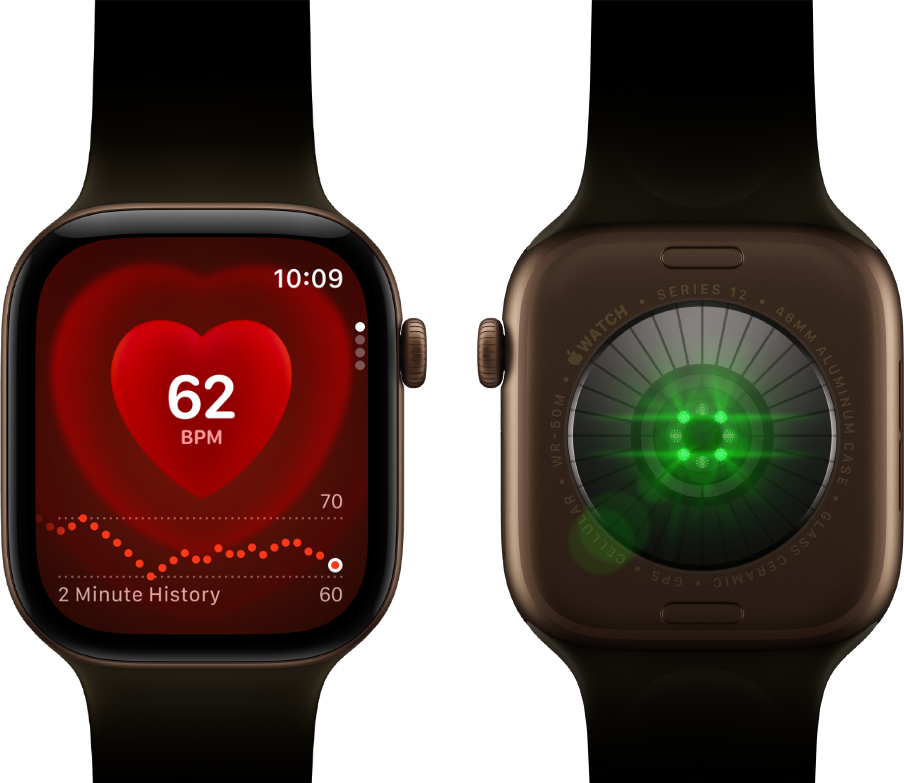 Deux Apple Watch Series 12, boîtier en aluminium, bronze sombre avec Bracelet Sport olive, l’une affichant l’app Fréquence cardiaque, l’autre montrant le Système de suivi de santé à l’arrière de la montre, avec des LED vertes lumineuses