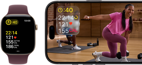 Un Apple Watch accanto a un iPhone con una lezione Apple Fitness+ sullo schermo