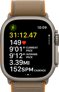 Apple Watch Ultra 4, cassa in titanio naturale, metriche dettagliate dell’allenamento Corsa outdoor, lato destro, Digital Crown, tasto laterale in rilievo, cinturino Trail Loop color sabbia