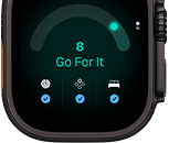 Apple Watch Ultra 4, cassa in titanio nero, punteggio di preparazione di 8, lato destro, Digital Crown, tasto laterale in rilievo