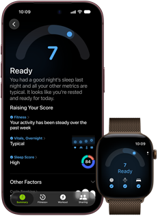 iPhone 18 Pro, noir, face avant, affichant le résultat du statut Préparation (score de 7), jumelé à une Apple Watch, de face, marron, affichant le même score Préparation de 7