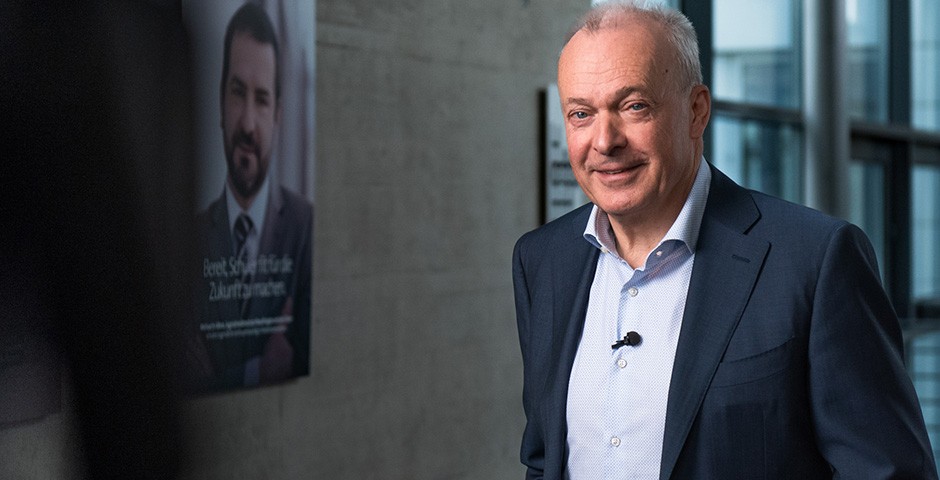 Portrait of Urs Schaeppi, CEO Swisscom 